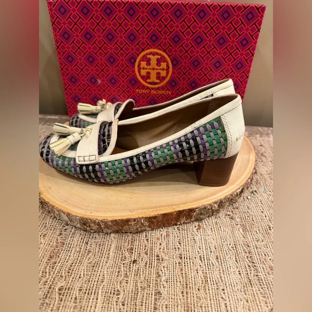 Tory Burch Careen 50MM Basket Weaved Leather Tassel  Loafer‎ Pumps Size 9.